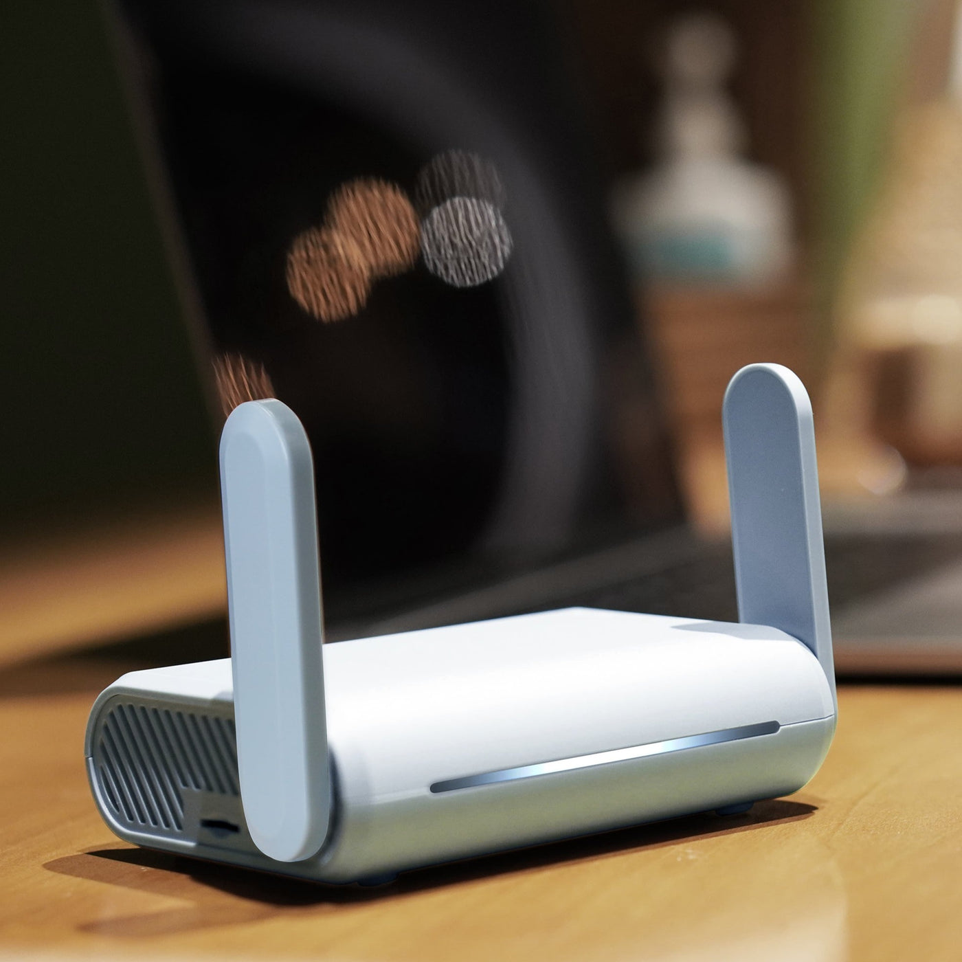 Beryl (GLMT1300) PocketSized Travel Router Dualband OpenWrt
